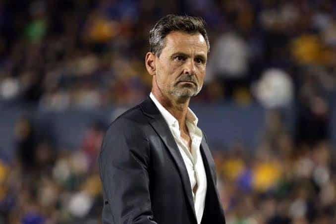 El estratega argentino quedó fuera del Tricolor. FOTO: Internet