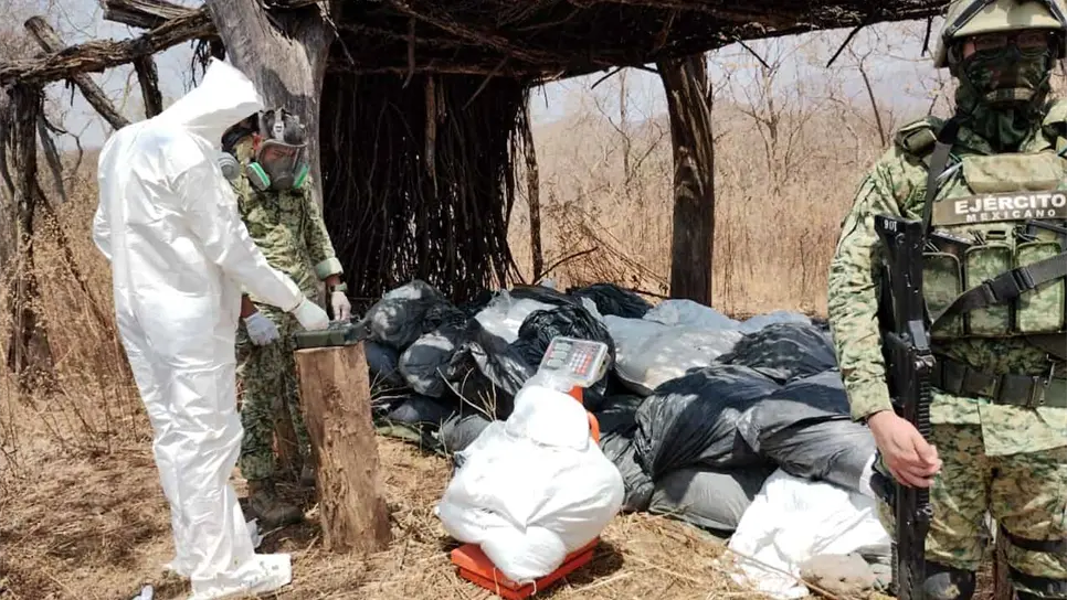 La droga se encontraba distribuida en un total de 39 costales. FOTO: Cortesía