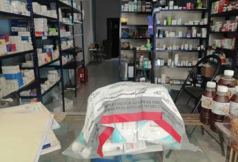 Coepriss asegura medicamento irregular en farmacia de El Rosario