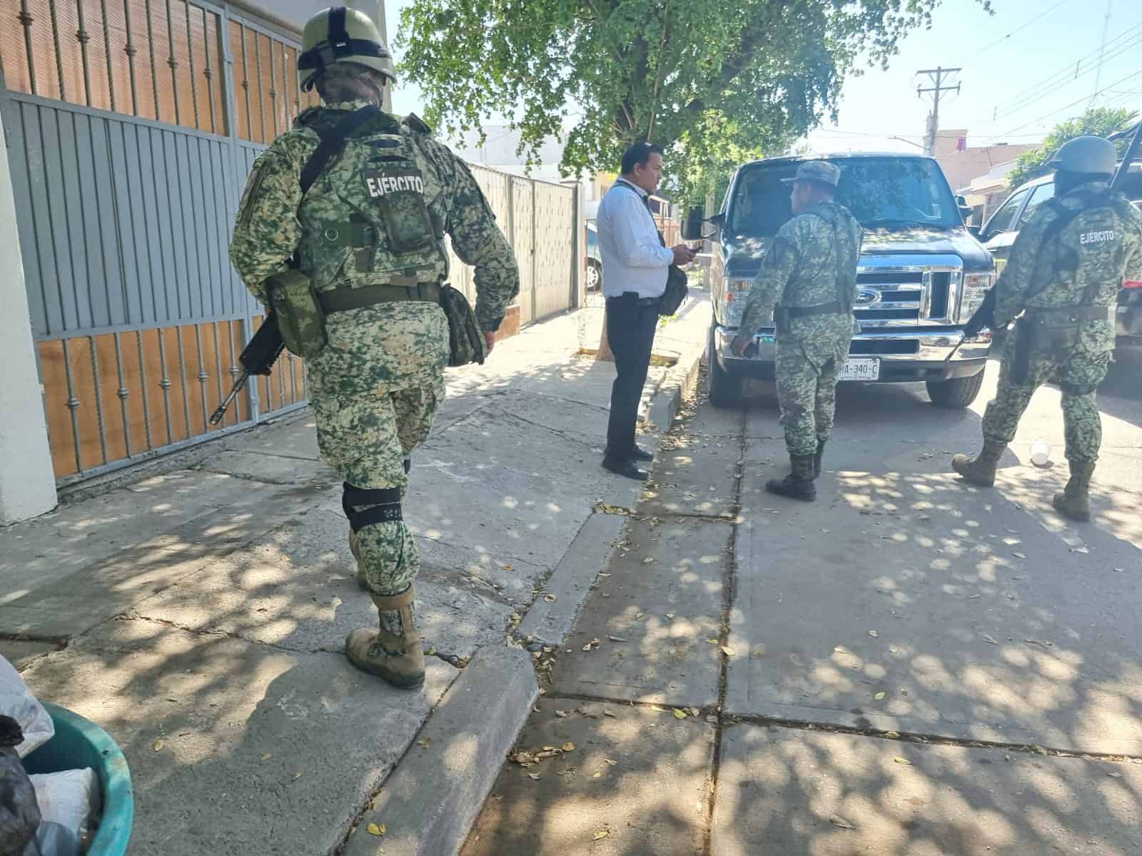 Sujetos se roban un Mustang en la colonia La Estancia, Culiacán