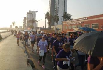 Marchan por Perla, joven asesinada en expendio de Mazatlán