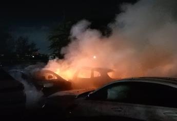 Pirómano suelto en Culiacán; se dice que puede llevar alrededor de 9 vehículos y un departamento incendiados en 6 días 