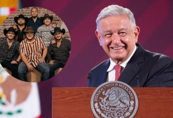 AMLO se declara fan de Grupo Frontera durante su conferencia mañanera