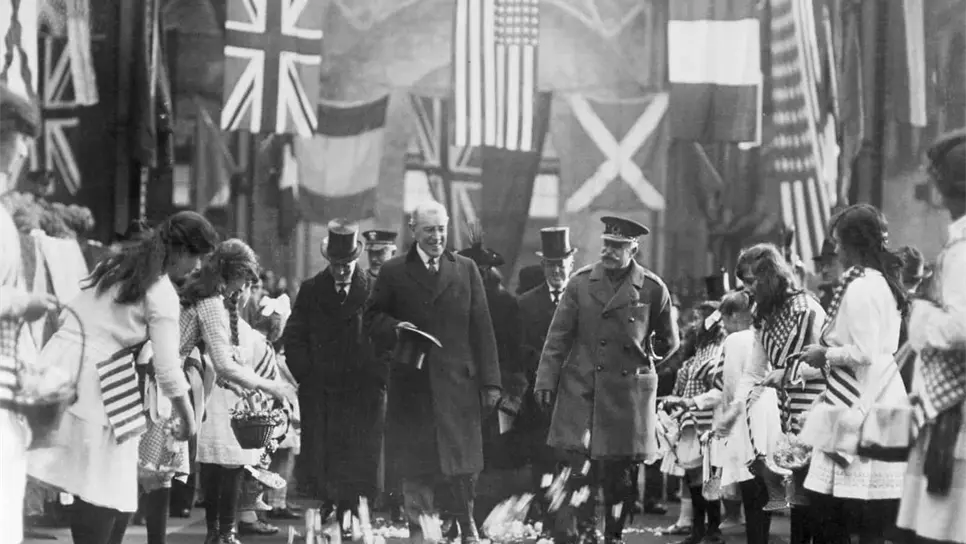 El Tratado de Versalles detuvo la primera guerra mundial pero inició la segunda. FOTO: Internet