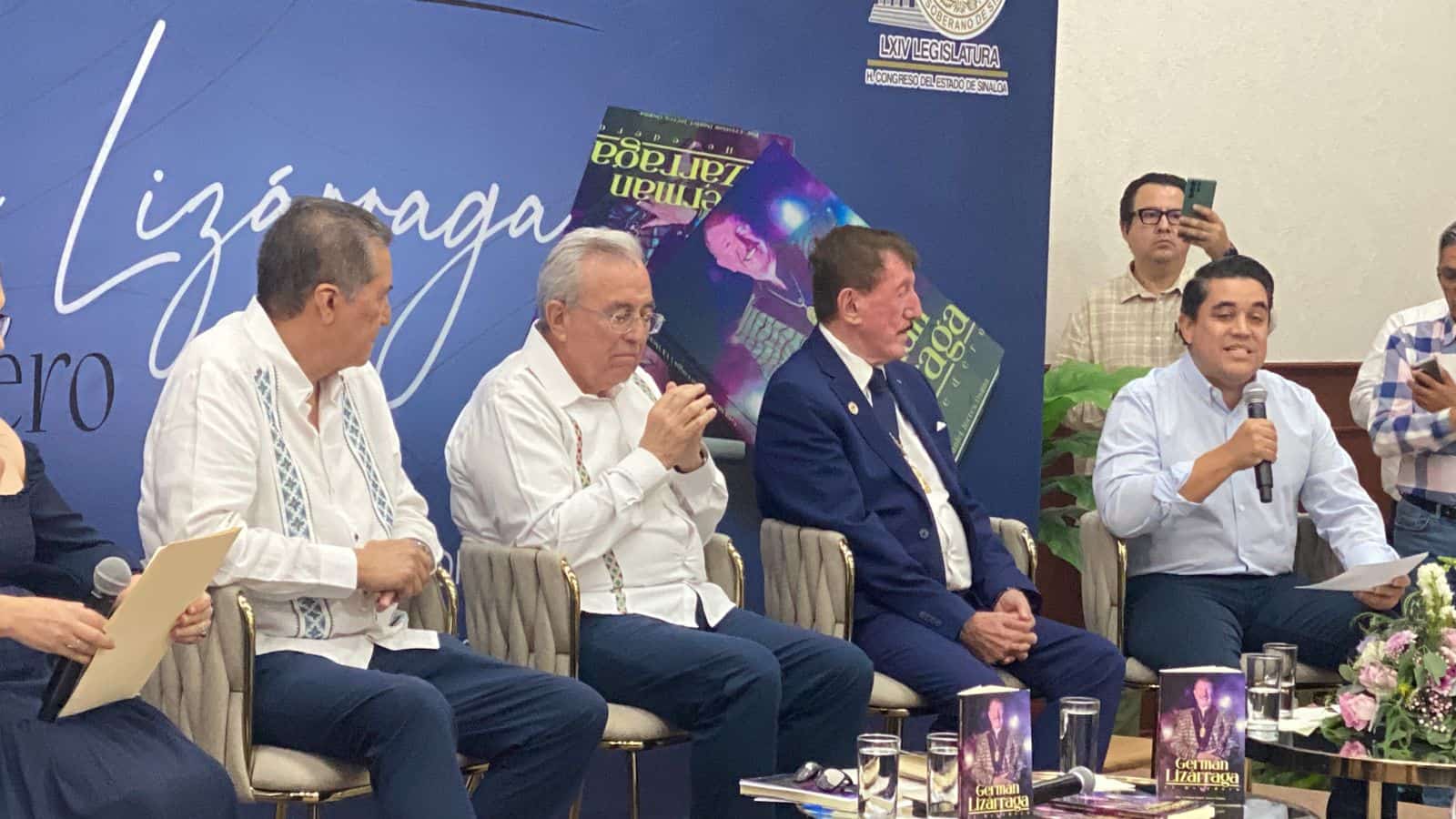 En el marco de la aprobación del Dia de la Banda se hizo la presentación oficial del libro Germán Lizárraga: El Heredero. FOTO: Luz Noticias