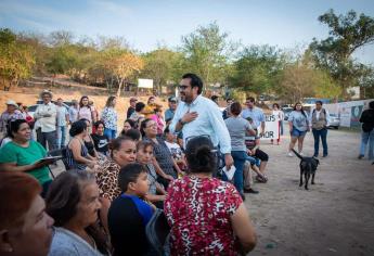 Juan de Dios Gámez anuncia la pavimentación de tres calles de la colonia 16 de Septiembre, en Culiacán