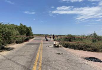 Por riesgo para la población, cierran puente de acceso a El Colorado, en Ahome