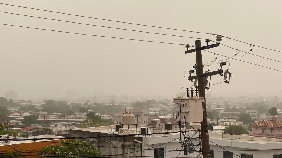 Se quedan sin luz al menos 30 colonias de Culiacán por lluvias que dejó «Beatriz»