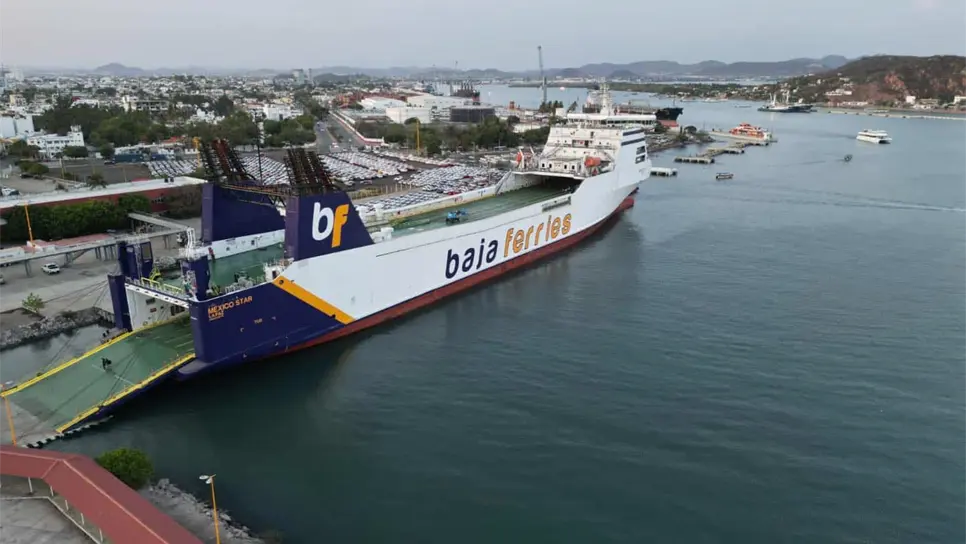 El ferri México Star en el muelle de Mazatlán. FOTOS: Baja Ferries