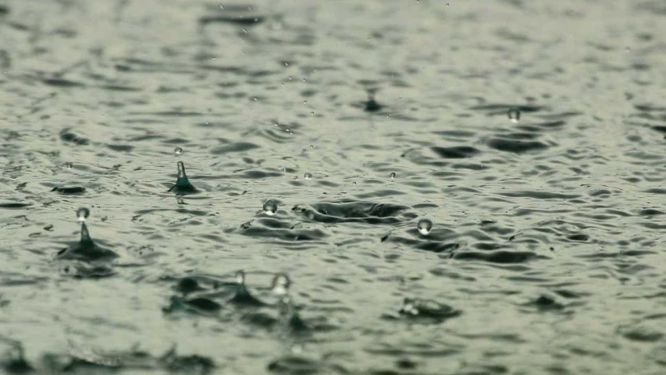 Lluvias de 3 mm dejan atrapados en sus casas a vecinos de una colonia en Guasave