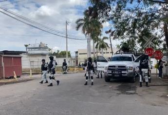 Fuerte despliegue de militares y Guardia Nacional afuera del penal de Aguaruto en Culiacán