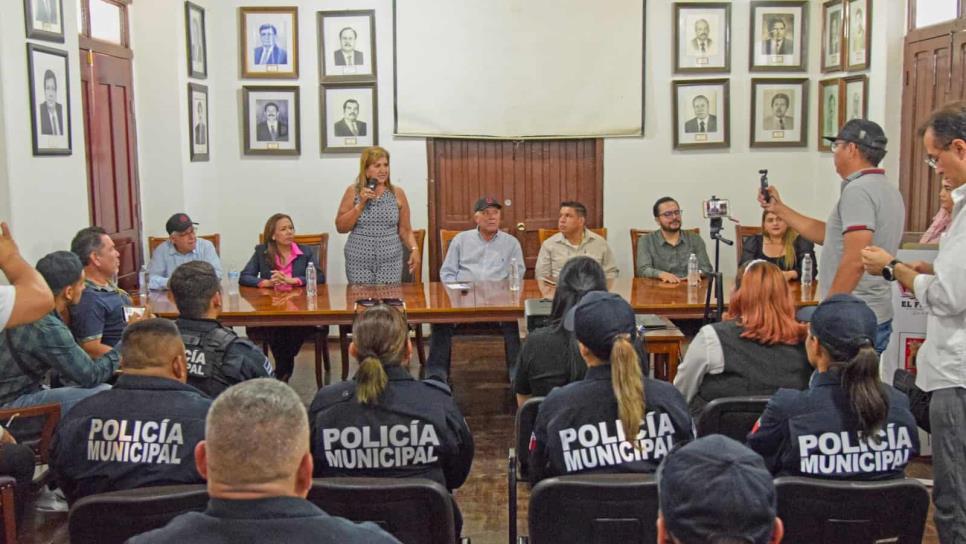 Policías de El Fuerte reciben capacitación para formar Unidad de Reacción Inmediata de Género