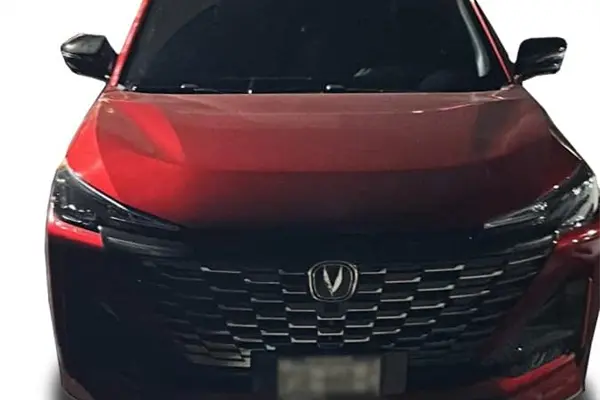 Grupo Élite arresta a dos armados en la colonia El Barrio, Culiacán Grupo Élite arresta a dos armados en la colonia El Barrio, Culiacán