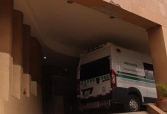 Niña de 7 años se quema la pierna y partes íntimas al explotarle un cuete en Guasave