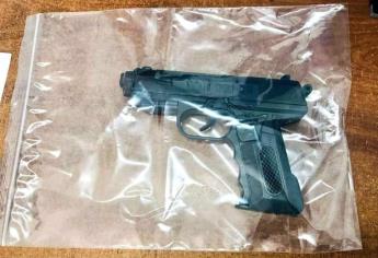 Roban equipo, lo fueron a empeñar y los detienen, en Culiacán