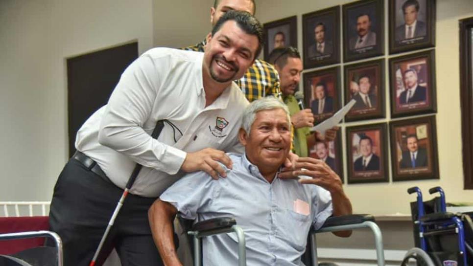 Don Andrés vuelve a ser independiente con una silla de ruedas