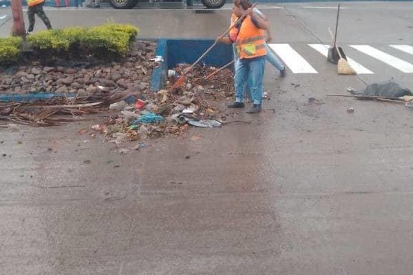 Ecología multará a quien tire basura y desechos en calles y canales de Mazatlán