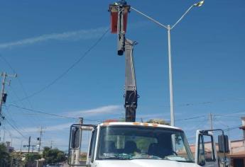 Por lluvias y viento se quedan sin luz en colonias de Los Mochis y sindicaturas