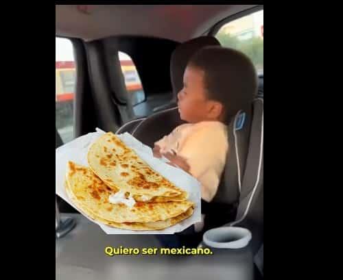 Niño africano hace berrinche porque quiere ser mexicano ¡Ama las quesadillas!