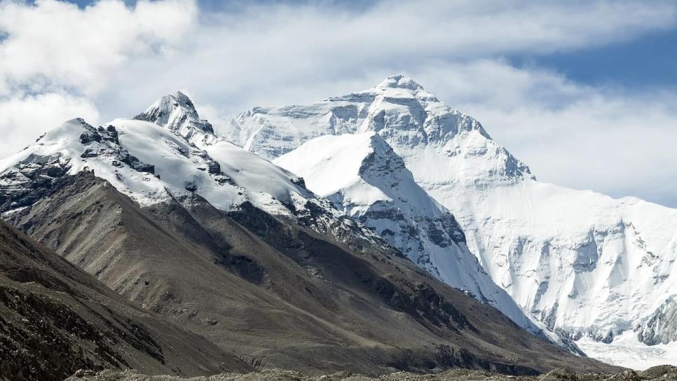 ¿Quiénes son los 5 mexicanos que murieron al estrellarse en el Everest?