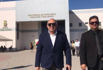 Por incapacidad en un ojo, difieren audiencia del «Químico» Benítez y exfuncionarios de Mazatlán