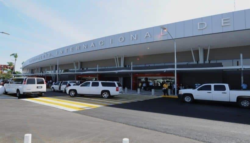 El aeropuerto canceló unos cuantos vuelos, pero ya todo volvió a la normalidad. FOTO: Cortesía