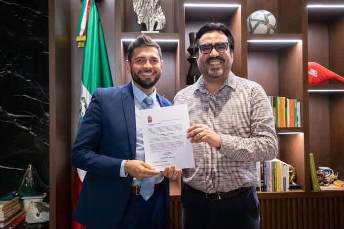 Adolfo Plata Guzmán, nuevo director del Instituto Municipal de Cultura en Culiacán Adolfo Plata Guzmán, nuevo director del Instituto Municipal de Cultura en Culiacán