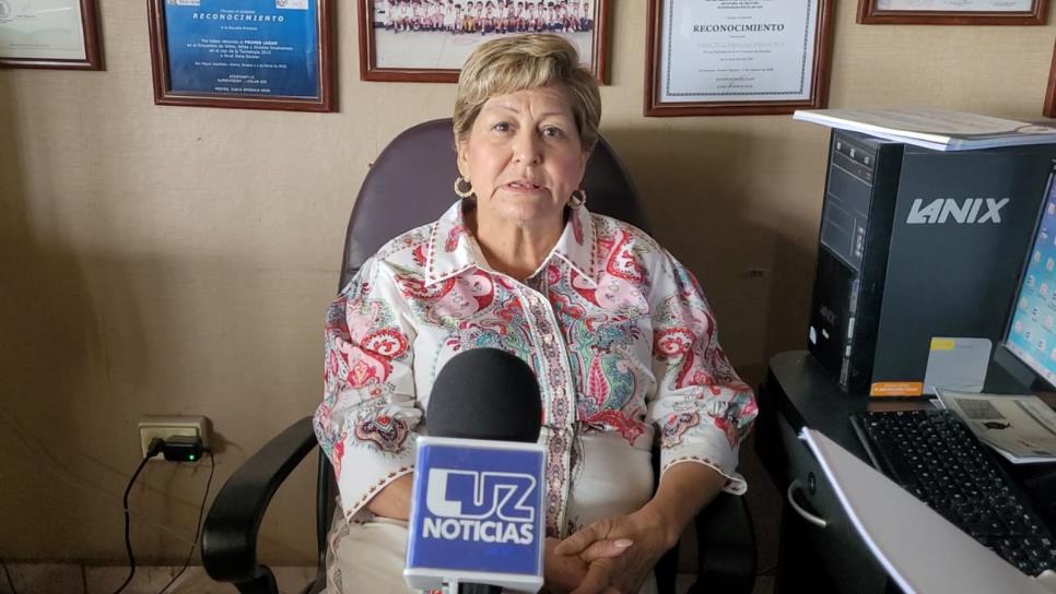 Directora de primaria niega condicionar entrega de documentos en Los Mochis