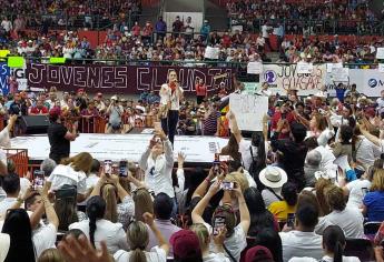Funcionario que fue a asamblea de «corcholata» y no pidió permiso, está fuera del Ayuntamiento, advierte Alcalde de Ahome