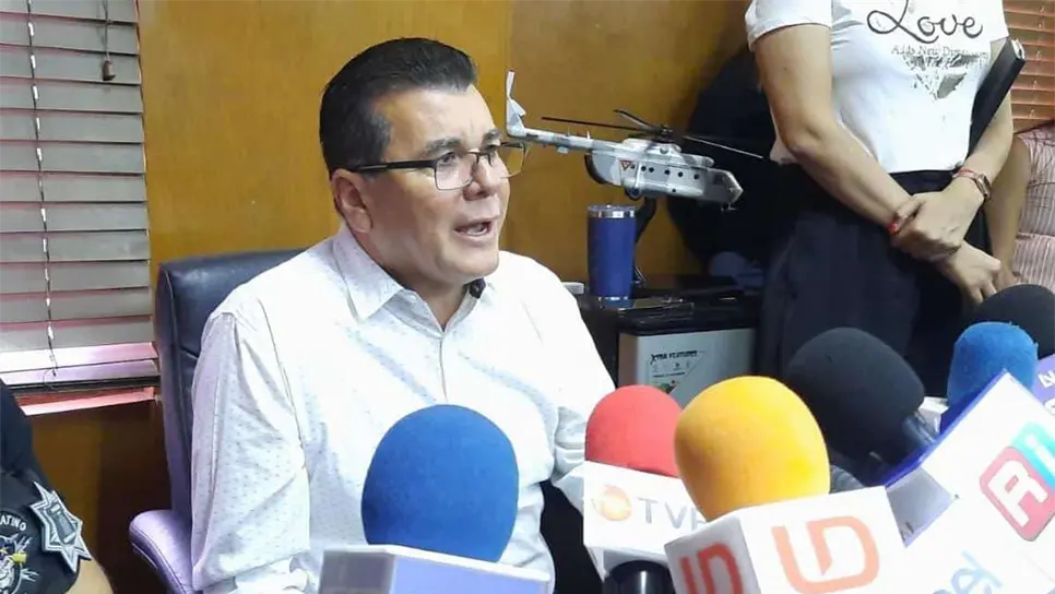 El alcalde de Mazatlán menciona que atiende los llamados del Gobernador del Estado. FOTO: Luz Noticias