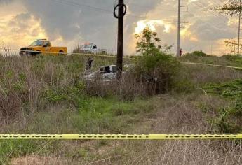 Vuelcan padre e hijo en Escuinapa; el papá murió aplastado, el hijo se encuentra grave