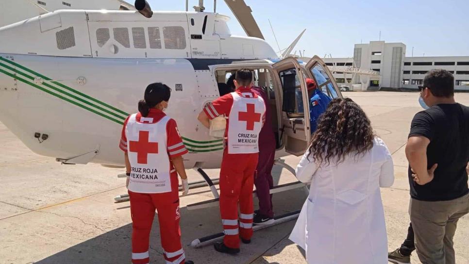 En helicóptero y en estado grave trasladan a Culiacán a niño de 4 años que se accidentó con su padre en Escuinapa