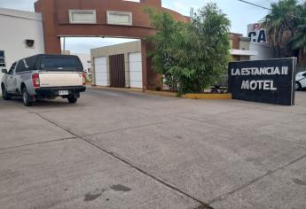 Localizan sin vida a una mujer dentro de un motel en Culiacán