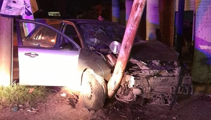 Hombre terminó lesionado al chocar ebrio en la carretera a Las Glorias. FOTO: Luz Noticias