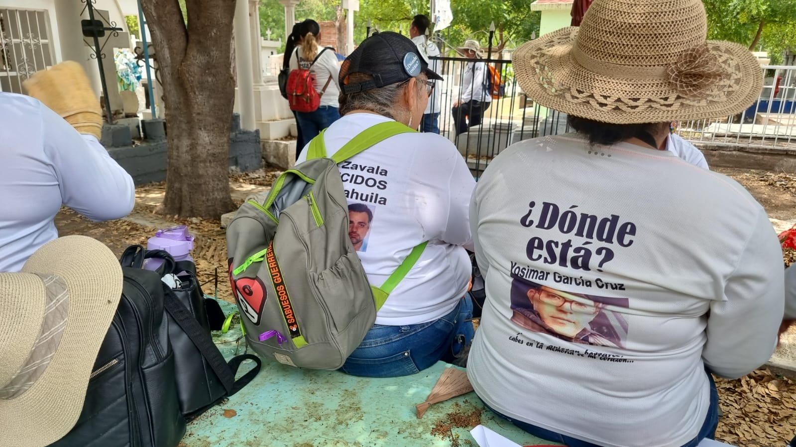 Integrantes del Colectivo de las Sabuesos Guerreras acudieron al lugar. FOTO: Luis Ramírez.