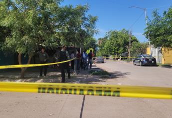 Asesinan a mujer a puñaladas en Los Virreyes, en Los Mochis