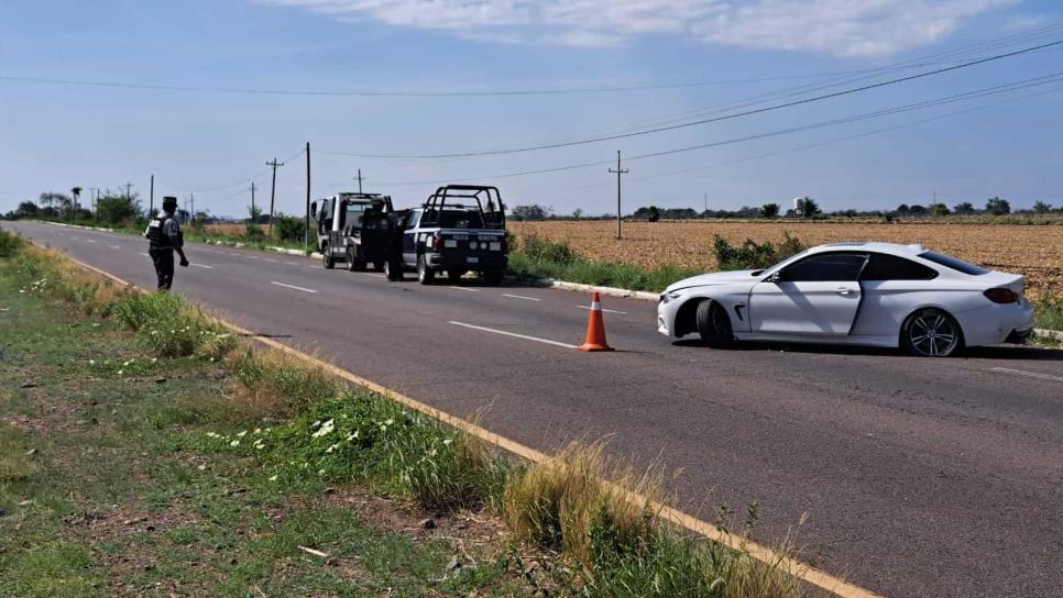 BMW con reporte de robo se accidenta en Limón de Los Ramos