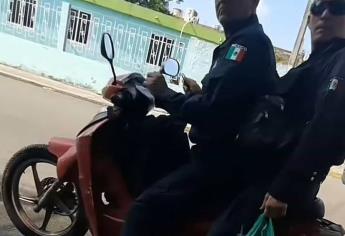 Captan a policías en moto no oficial, sin placas y sin casco en Mazatlán