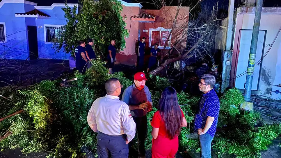 El alcalde salió a cumplir con su compromiso con la ciudadanía. FOTO: Cortesía