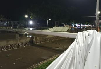 Lluvias en Mazatlán dejan lámparas y árboles caídos, calles cerradas y evacuación de personas