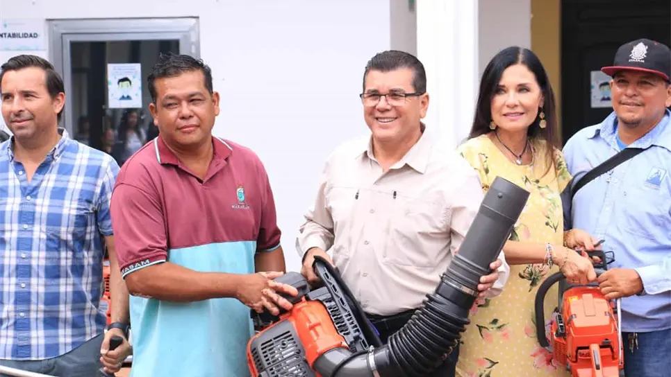 Personal de parques y jardines de Mazatlán reciben nuevo equipo