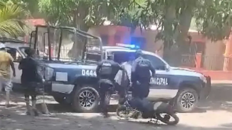 Vecinos de Eldorado denuncian abuso de autoridad por parte de los elementos de la Policía Municipal. FOTO: Cortesía