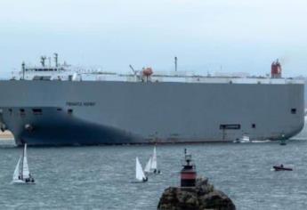 Se incendia barco con más de 2 mil 800 autos en las costas de Países Bajos