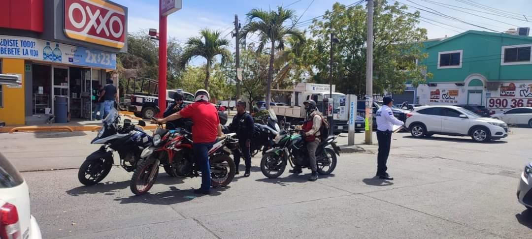 Tránsito de Mazatlán retira 12 motocicletas a diario por incumplir reglamento