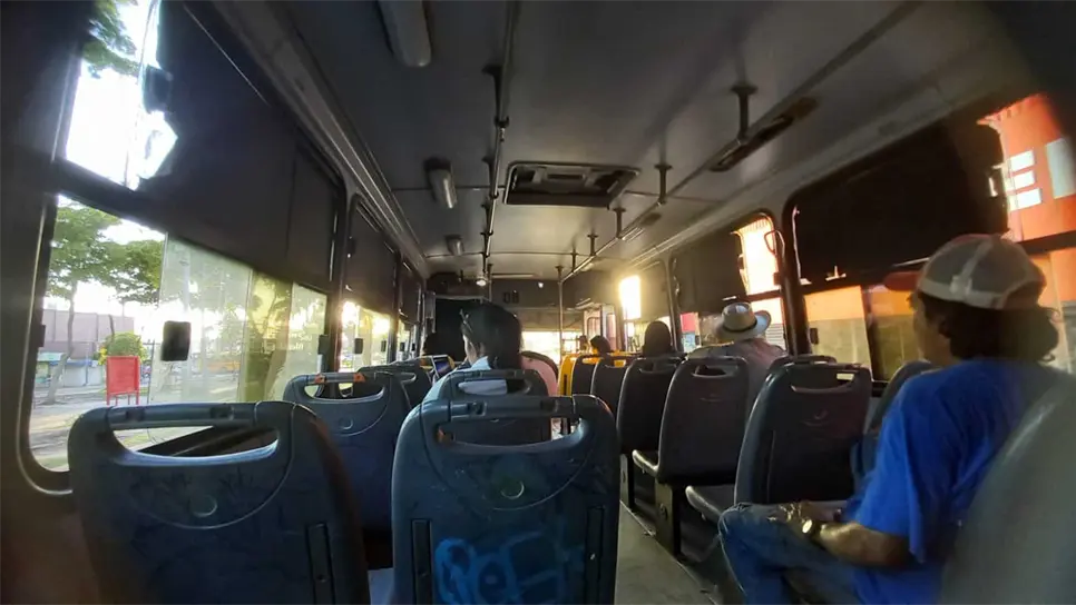 La mayoría de las unidades en Sinaloa no cuentan con aire acondicionado. FOTOS: Iván Rodríguez