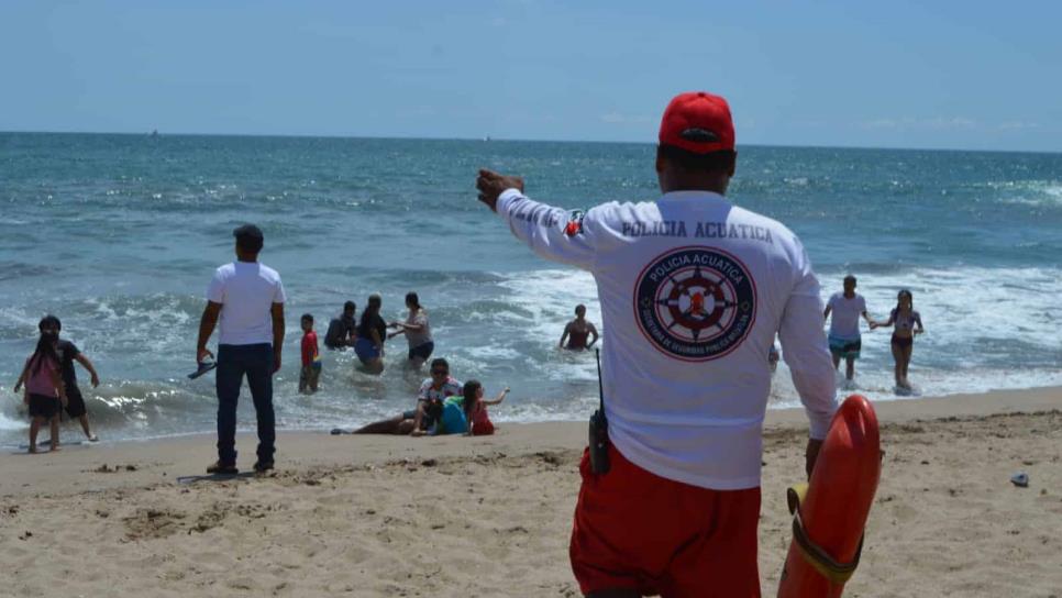 Policía Acuática llama a bañistas a extremar precauciones por variaciones en el oleaje en playas de Mazatlán