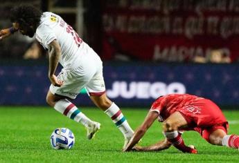 Marcelo le fractura la pierna a su adversario y rompe en llanto 