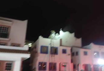 Incendio en tanque de gas causa alarma en la colonia Villas del Sol, en Mazatlán