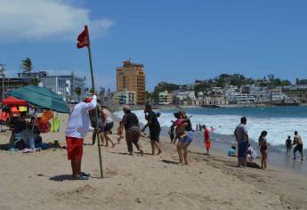 Riesgo en playas; advierten por oleaje elevado este domingo en Mazatlán 