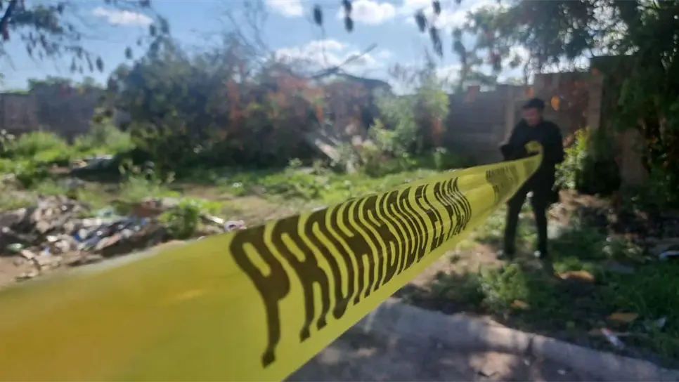 Las autoridades acordonaron el área del hallazgo. FOTO: Luis Ramírez.